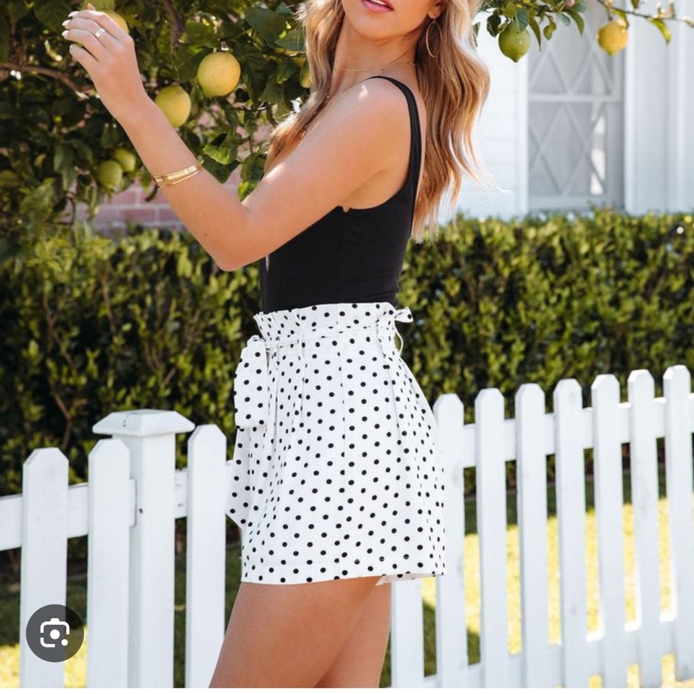 Perfection Polka Dot Paper Bag Waist Shorts - Picture 4 of 4